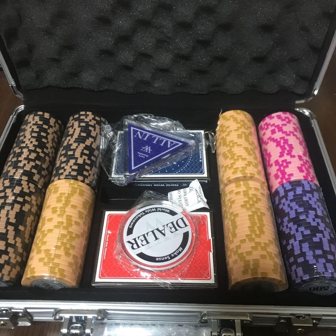 ROOTS冊子付属】 世界のヨコサワサイン入りポーカーチップセット