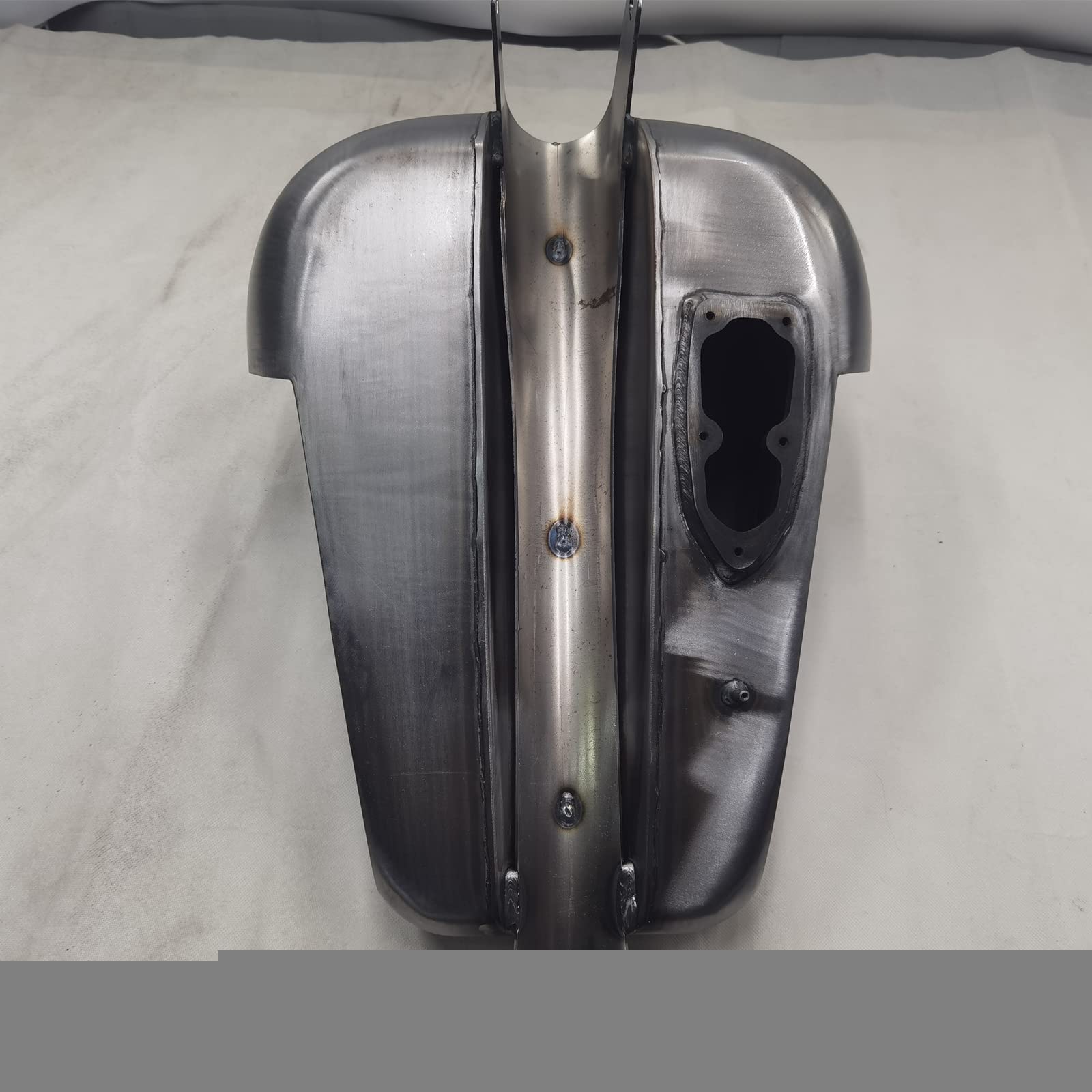 Amazon | ハーレースポーツスターXLモデル2007-2022未塗装用17L