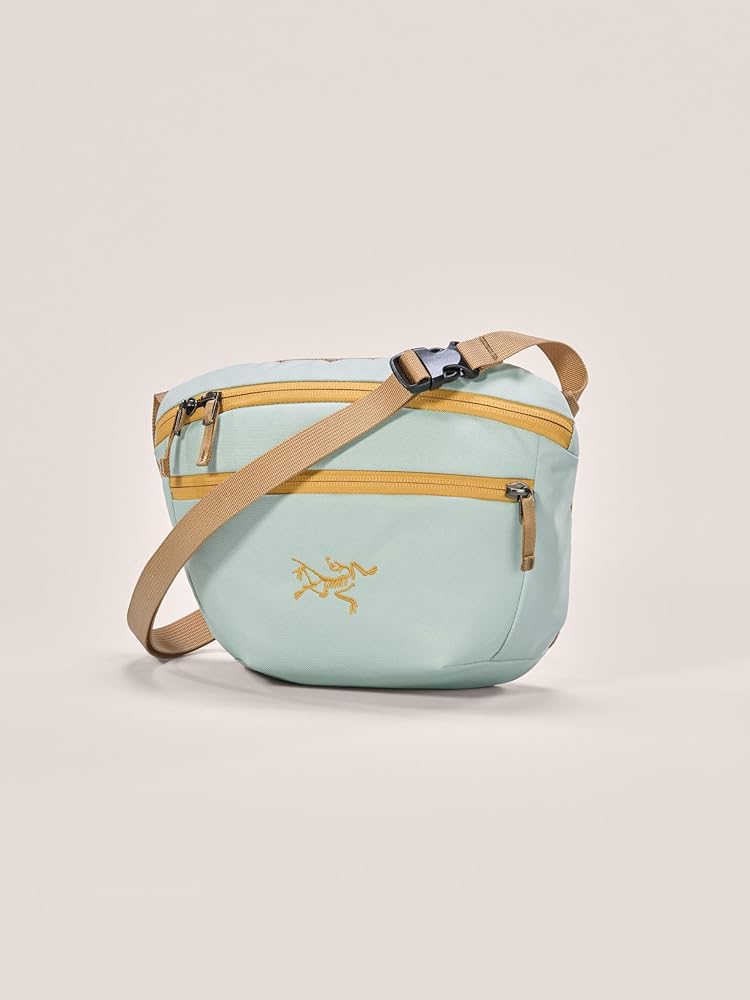 Amazon.com | Arc'teryx Mantis 2 Waist Pack Unisex | Versatile 2.5L