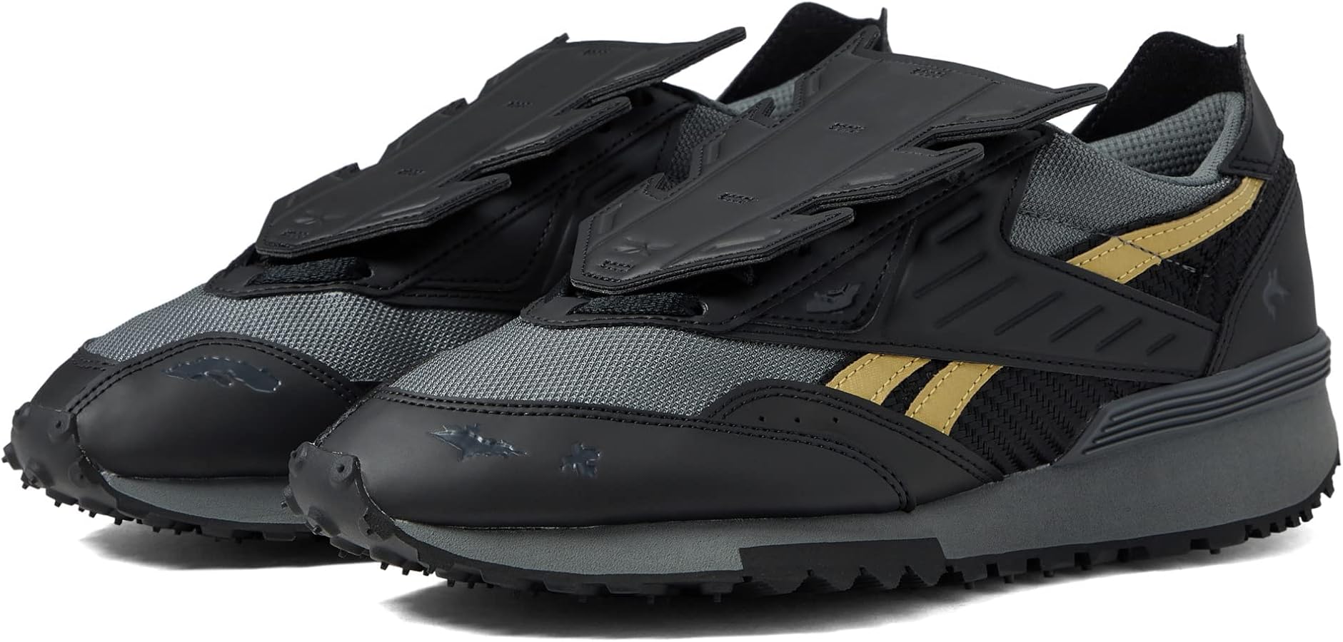 Amazon.com | Reebok X DC Batman LX 2200 Core Black/Alloy/Matte