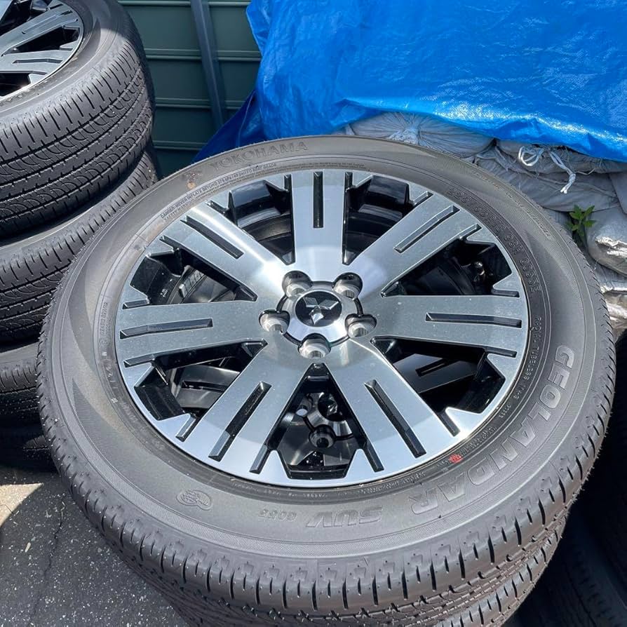 Amazon.co.jp: デリカD5 純正タイヤアルミ 新車外し 2024年製 : 車＆バイク