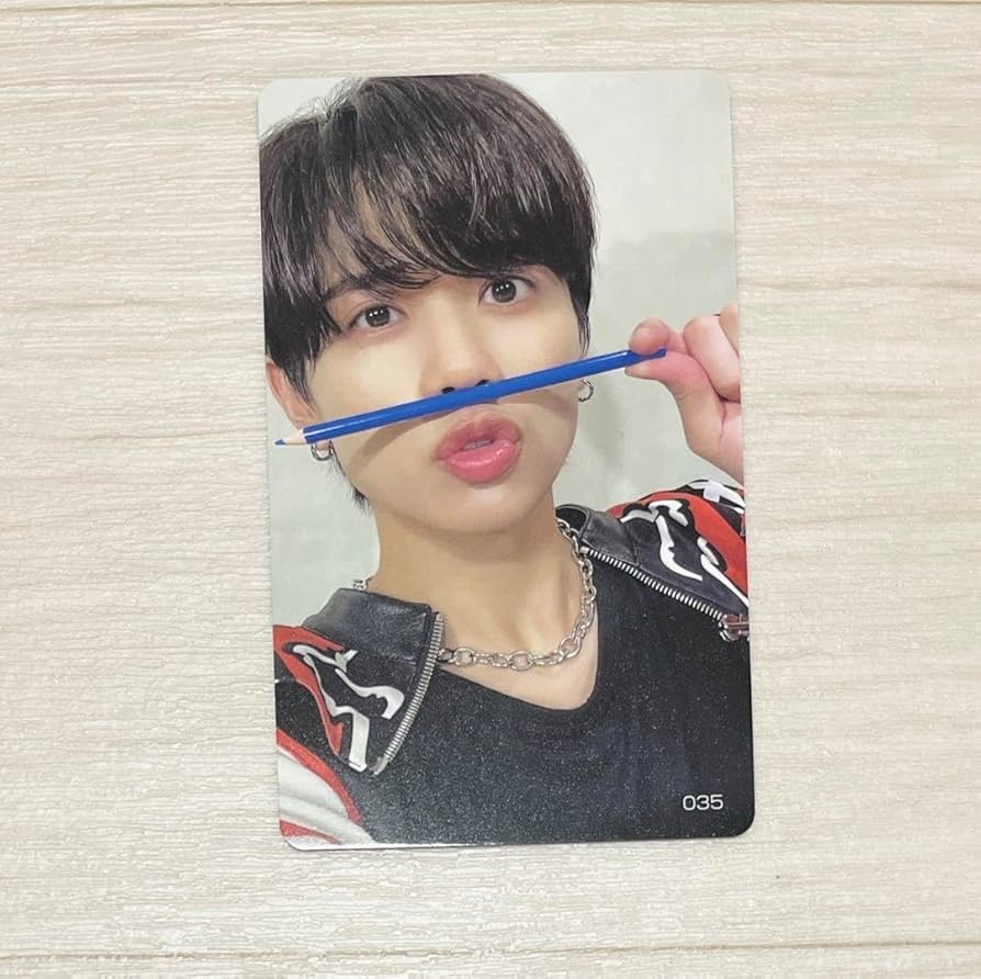 Amazon.co.jp: INI READY TO POP トレカ 藤牧京介 035 : おもちゃ