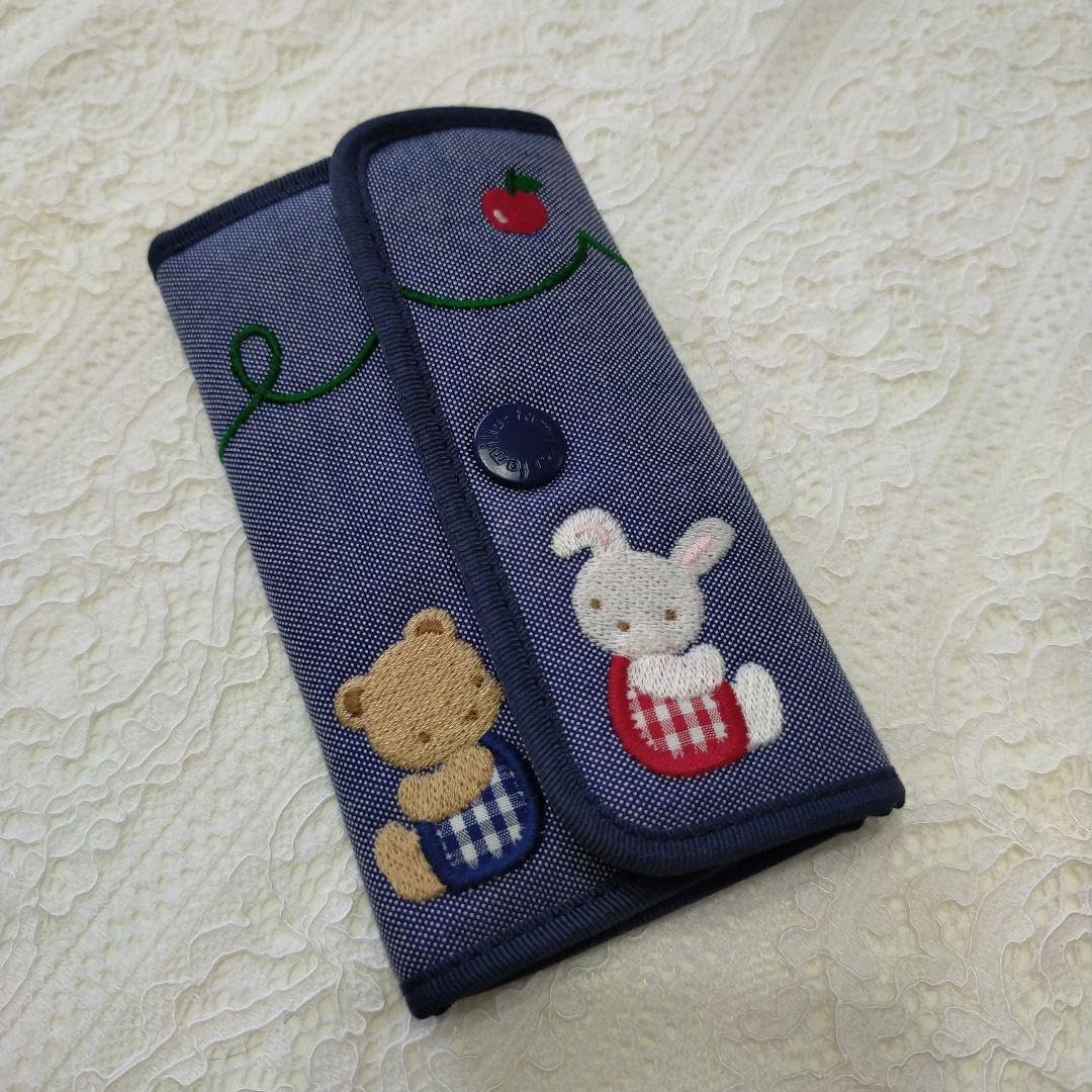Amazon.co.jp: ファミリア キーケース 刺繍 familiar : ファッション
