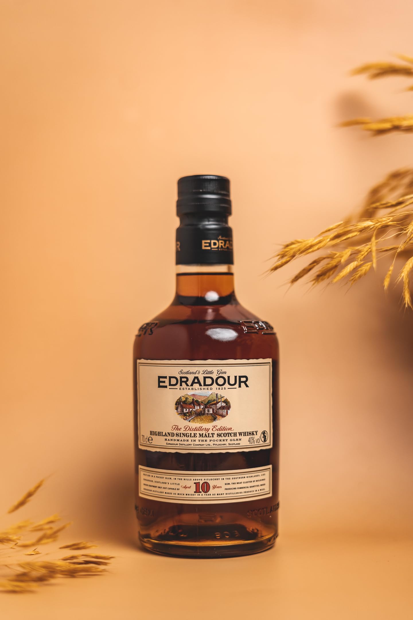 Amazon.co.jp: エドラダワー10年 40%700ml : 食品・飲料・お酒