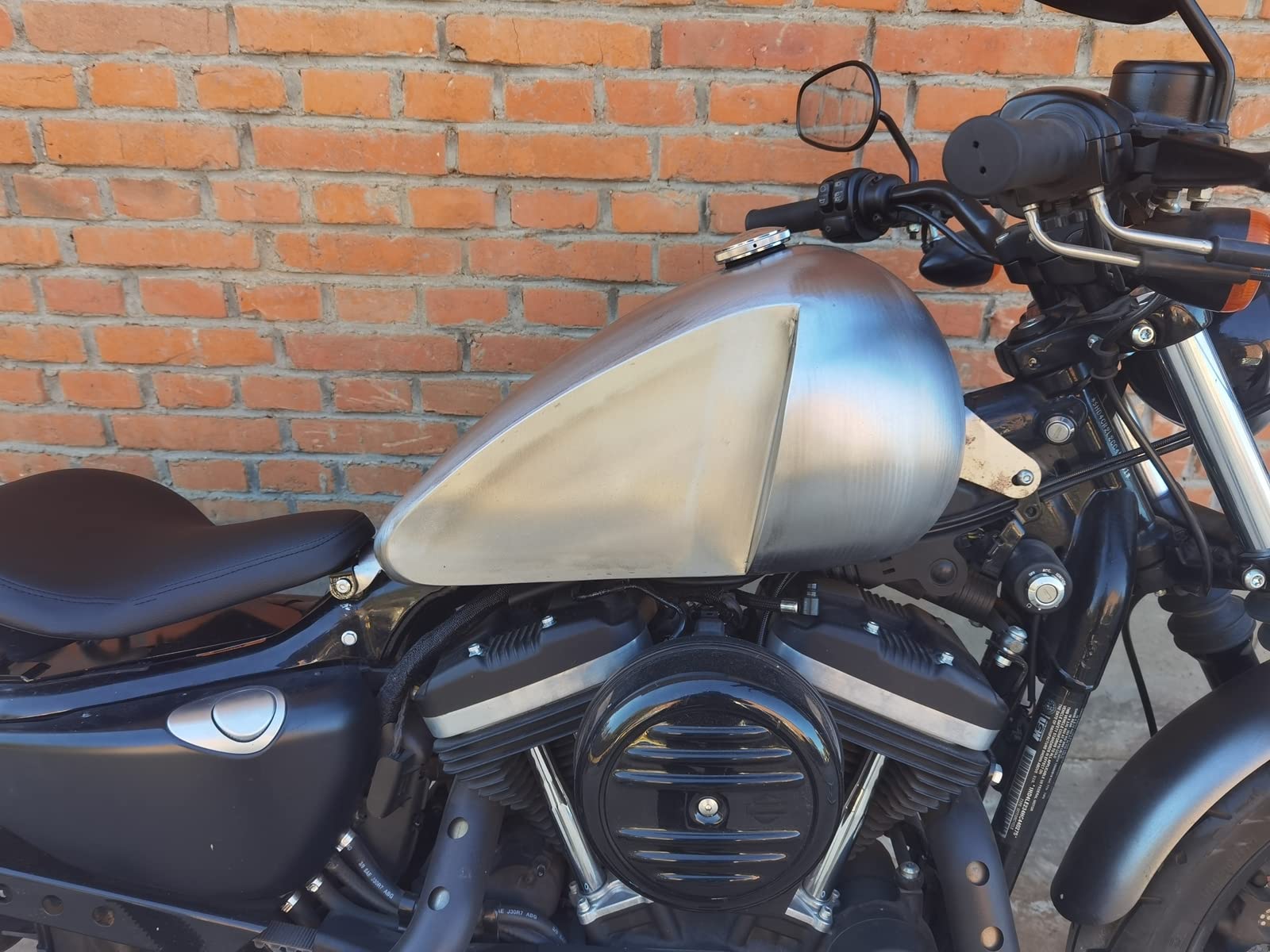 Amazon | ハーレースポーツスターXLモデル2007-2022未塗装用17L