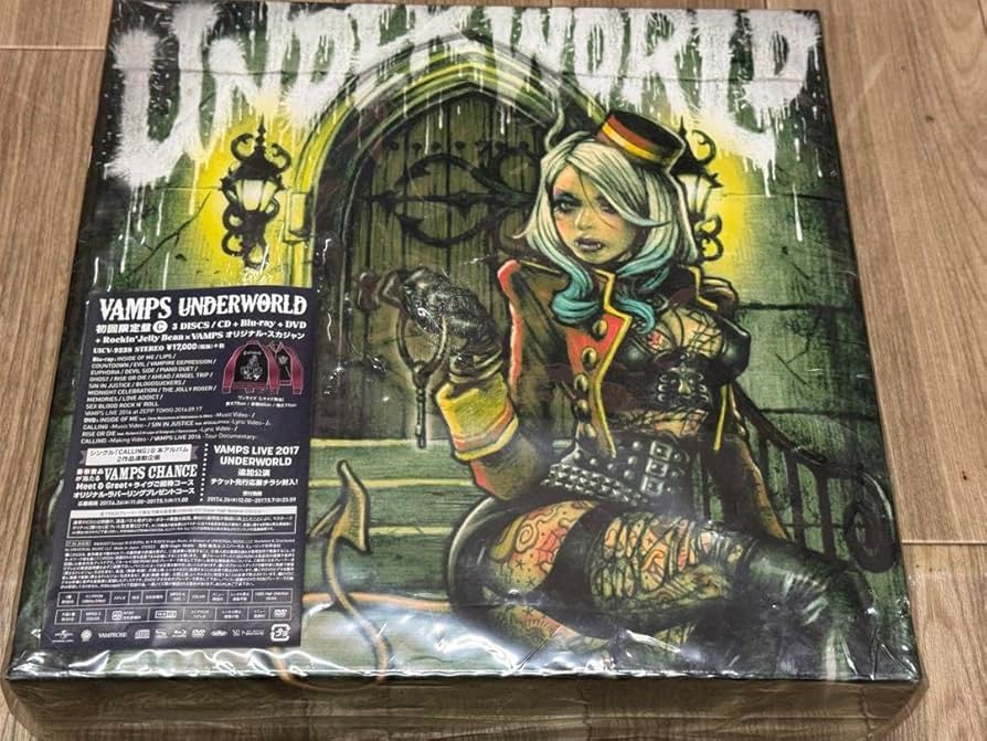 Amazon.co.jp: VAMPS UNDERWORLD 初回限定盤 スカジャン入り特別専用