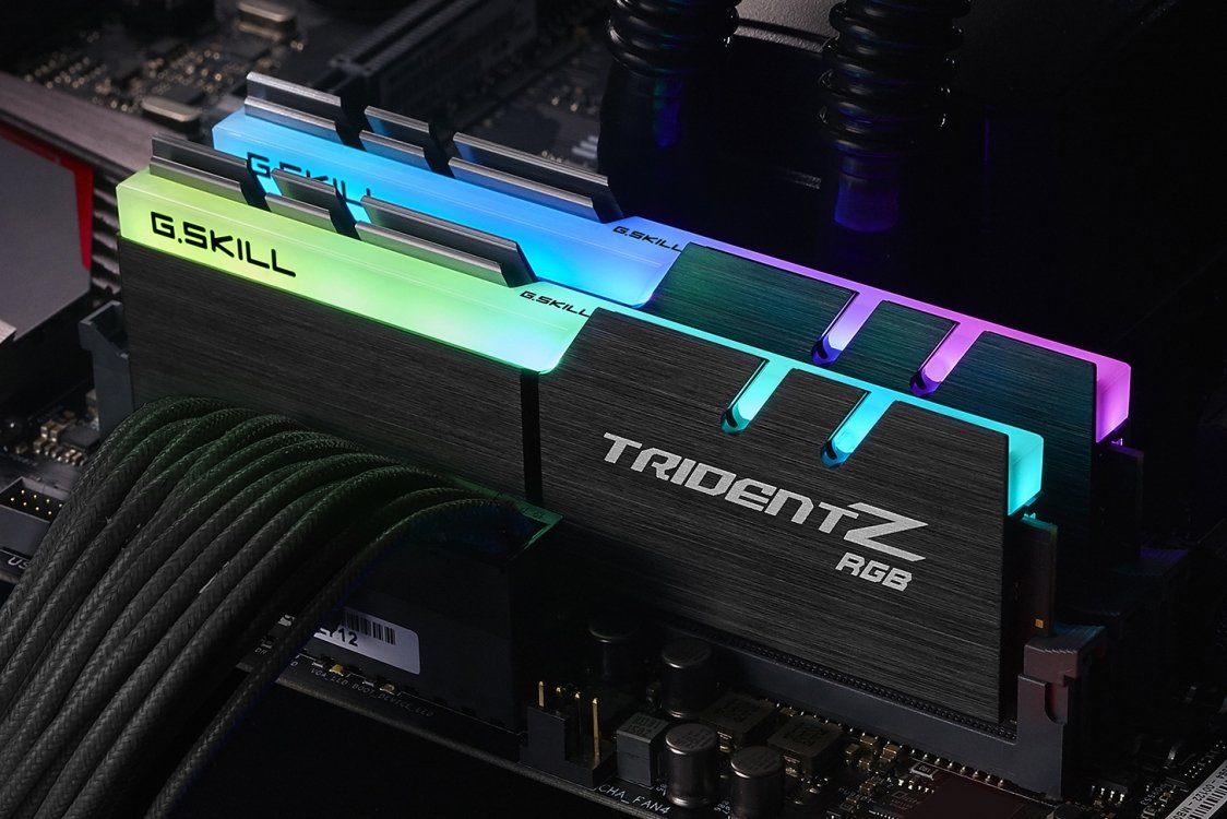 Amazon | G.skill DDR4 Trident Z RGB F4-2666C18D-16GTZR (DDR4-2666