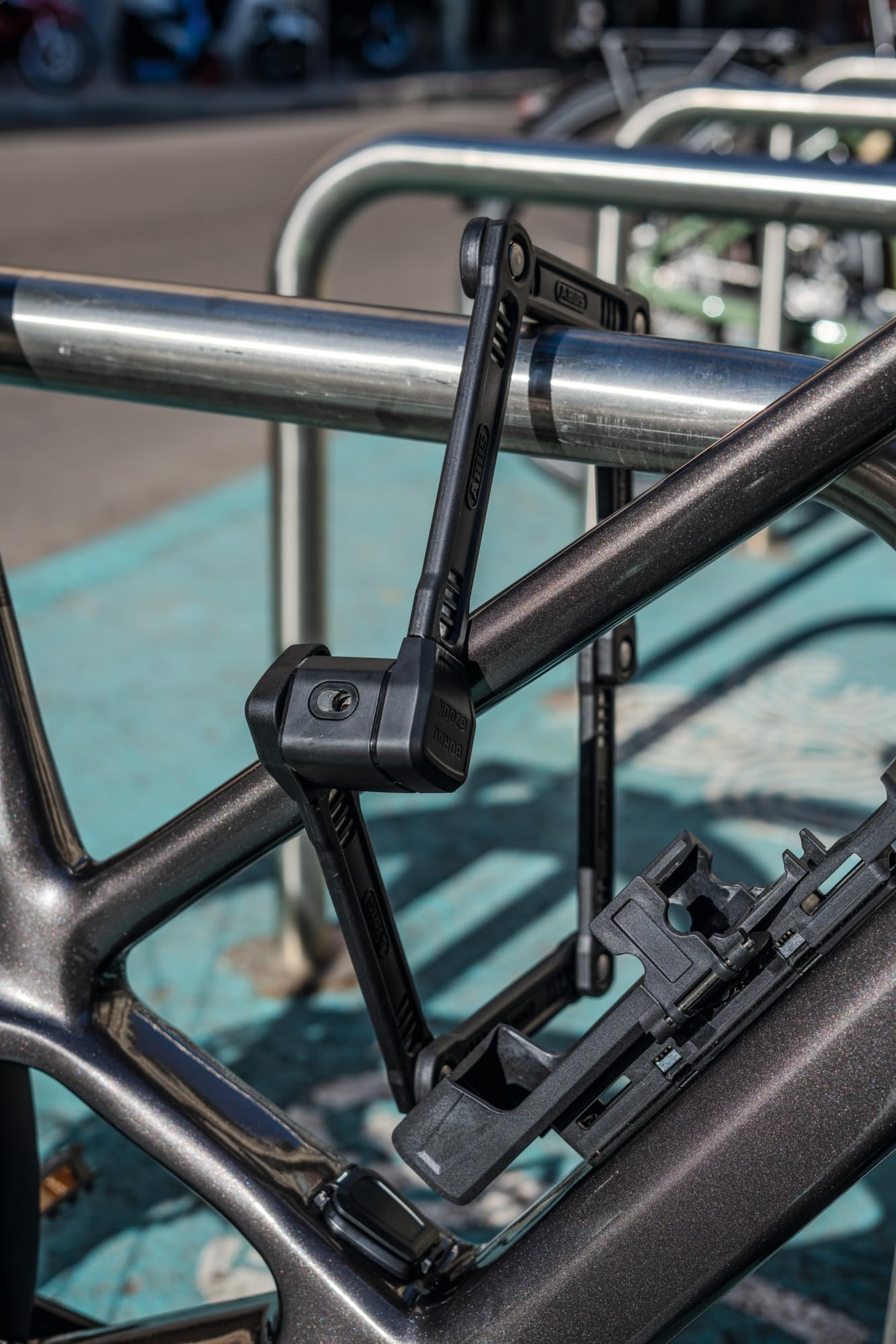 Amazon.com: ABUS Folding Lock Bordo 6200K 90 SH - Flexible Bicycle