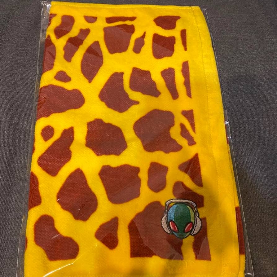 Amazon.co.jp: サミフェス Sammy キリン柄 タオル エイリやん : ホビー