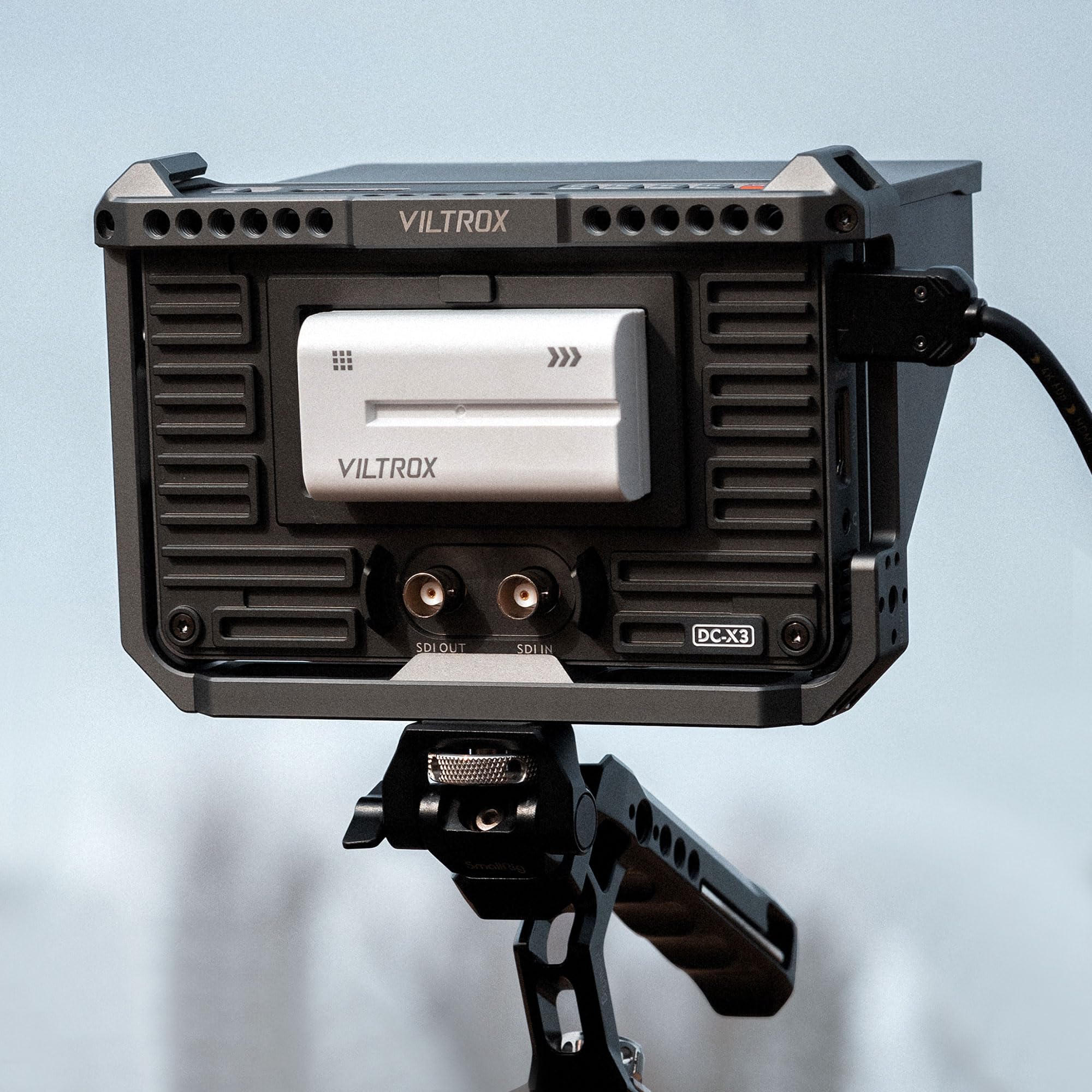 Amazon.com : VILTROX DC-X3 SDI Monitor Kit with Rig Cage, 6 Inch
