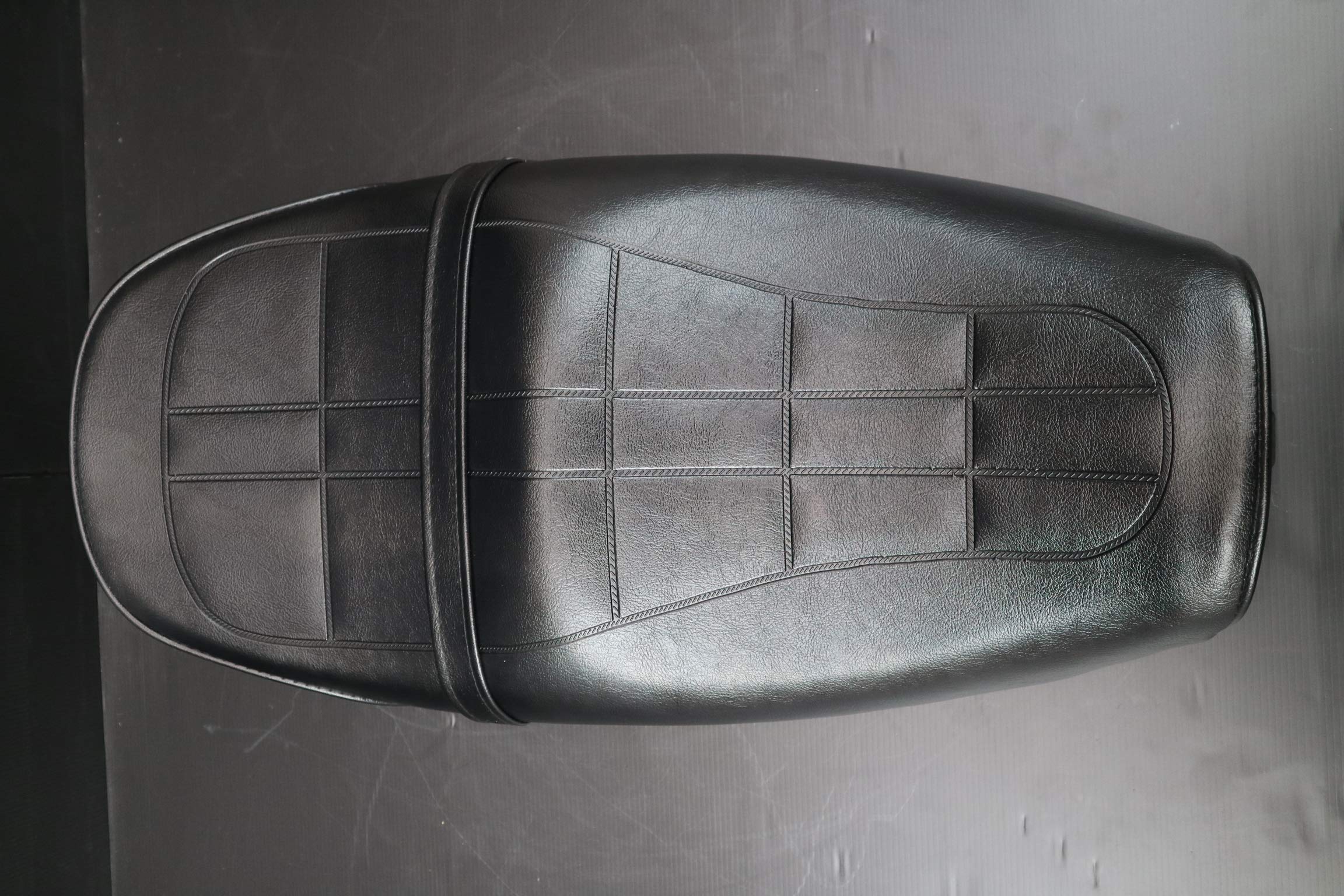 Amazon | ゼファー1100 シート 黒皮 Z仕様 /【在庫処分】ゼファー