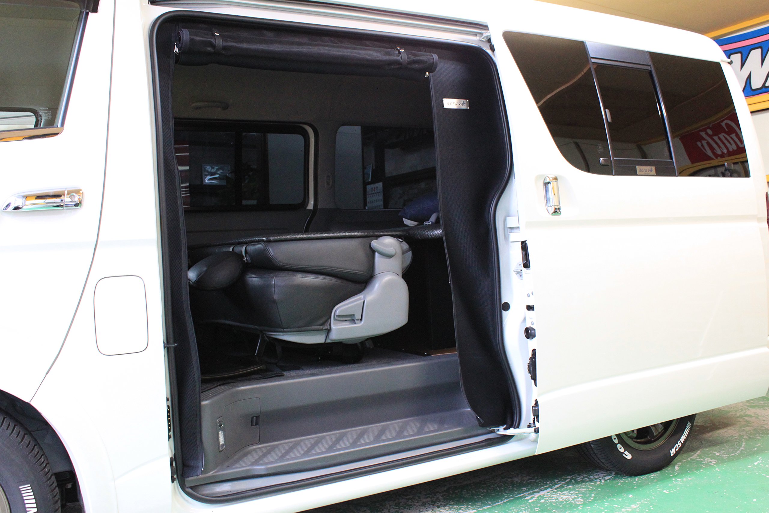 Amazon.co.jp: neru海 200系ハイエース 蚊帳（かや）ネット・左