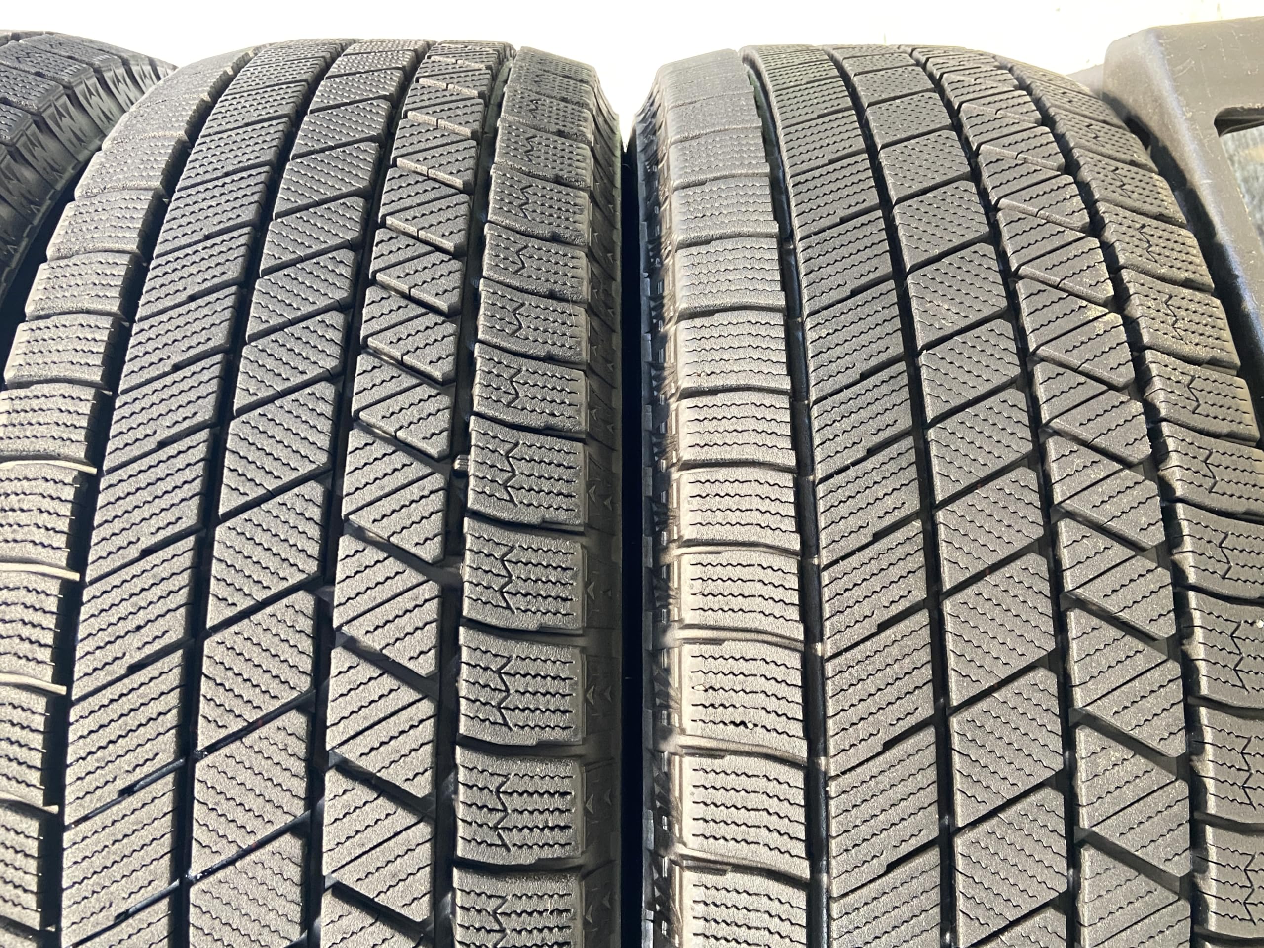 Amazon.co.jp: 【中古スタッドレスタイヤ】BS ブリザック VRX3 195