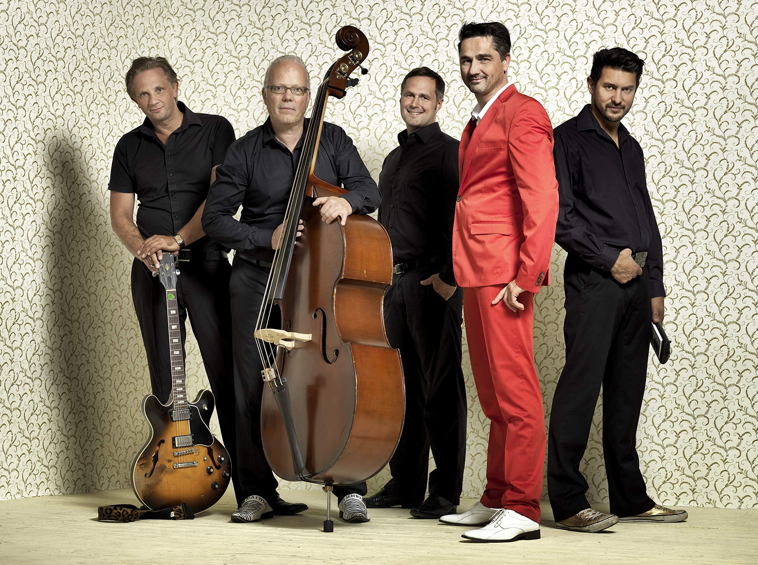 エリック・クラプトンのNothing But the Blues (Live)からの楽曲How