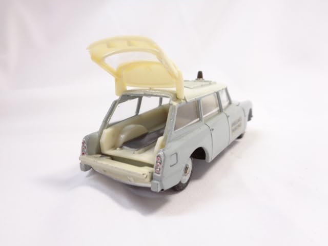 Amazon.co.jp: DINKY TOYS 556 AMBULANCE ID 19 CITROEN DINKY CITROEN