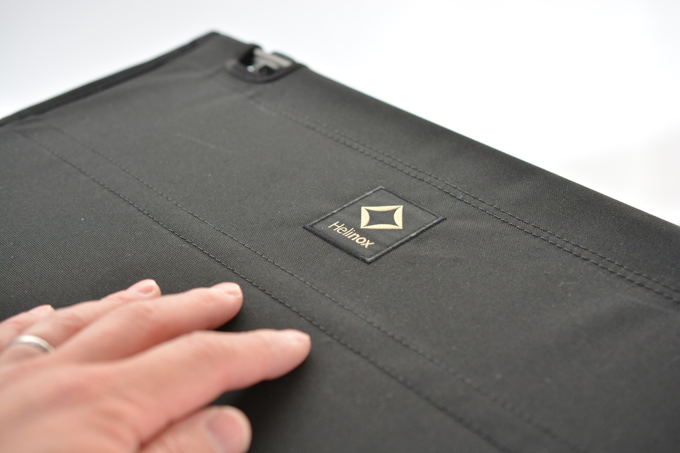 ヘリノックス Helinox タクティカルテーブル ブラック M レビュー