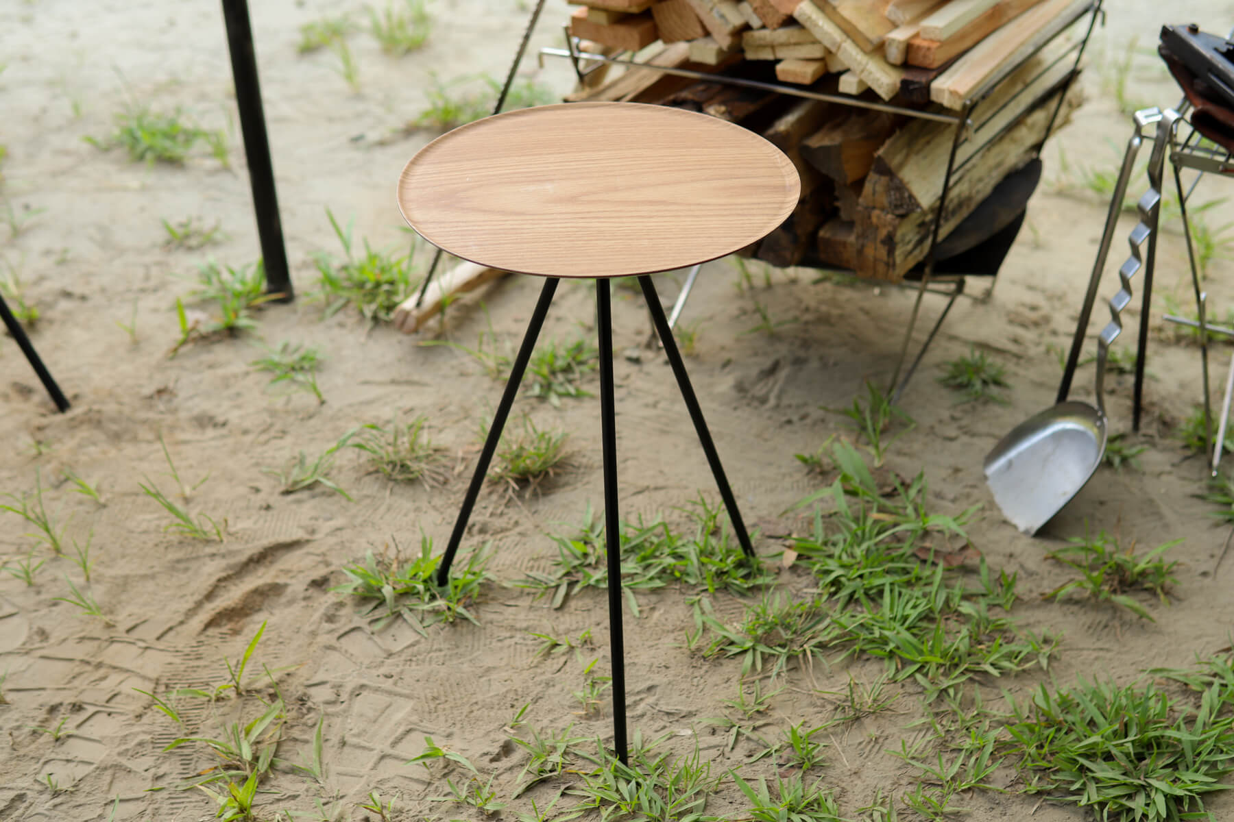 ヘリノックス テーブルオー / オーク レビュー。心和ます丸型サイド