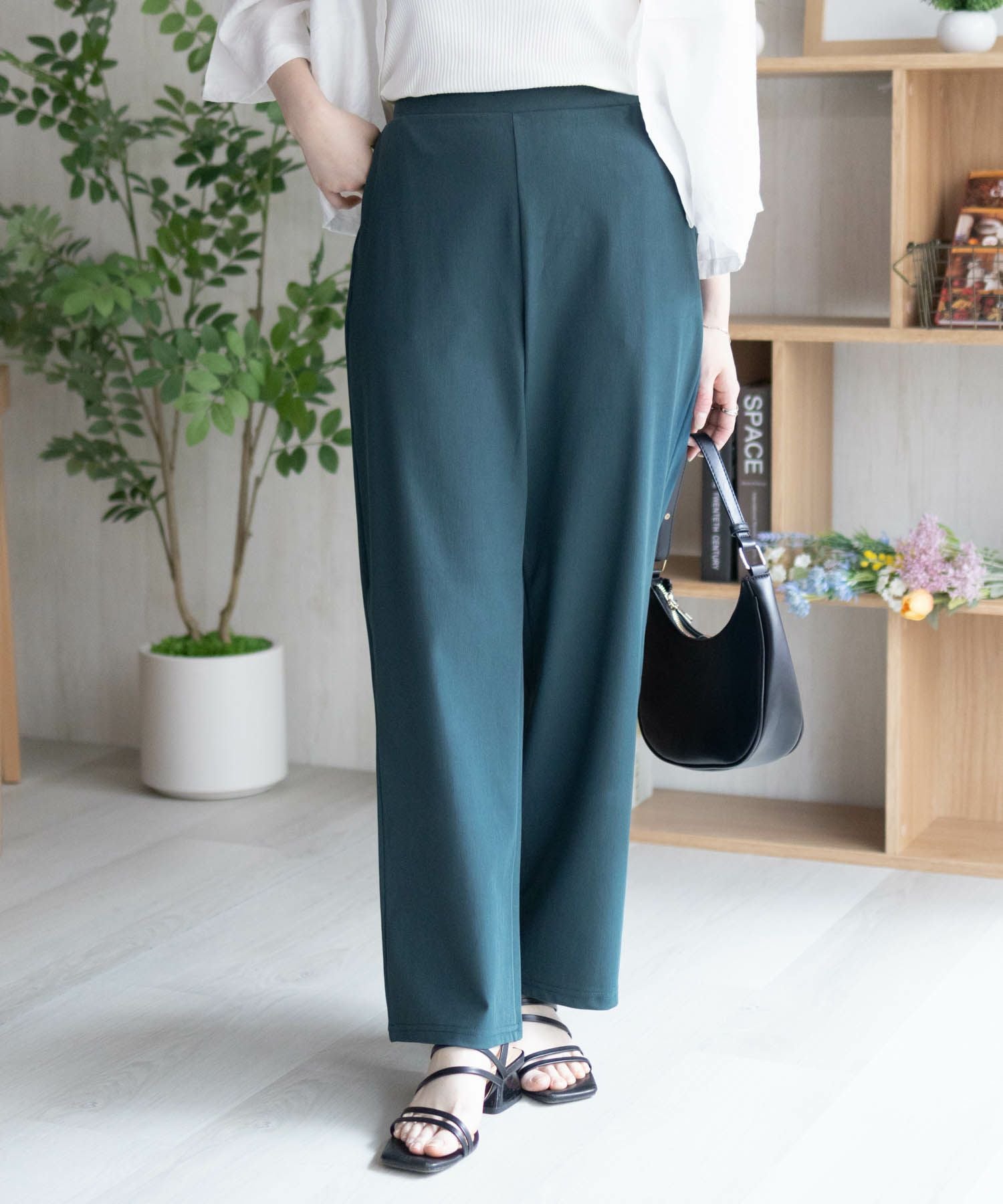 nAvy SARARI ひんやりフローズンセミワイドパンツ レディース