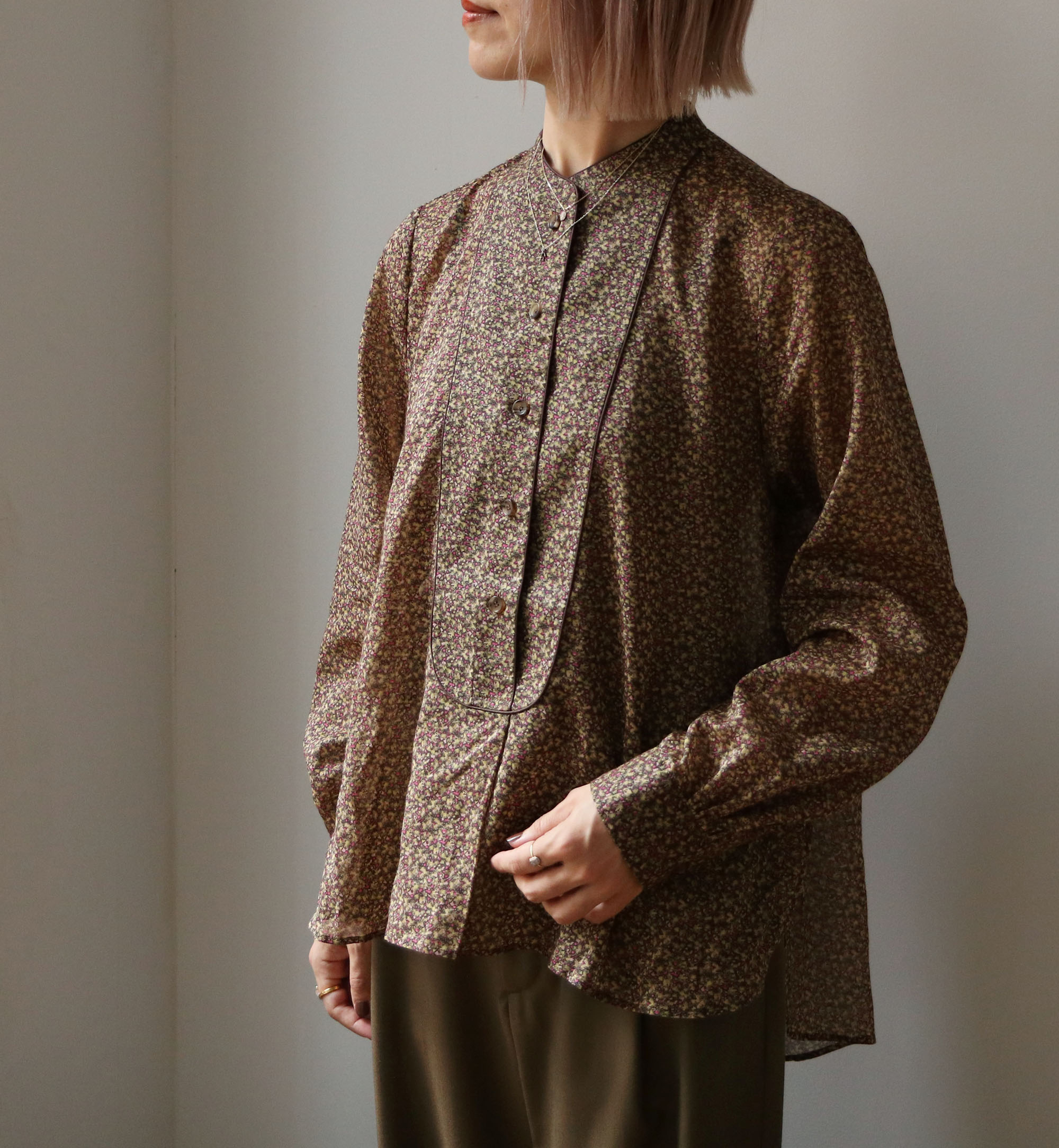 アルル」「Arles」soutiencollar（ステンカラー） | マドリガル公式