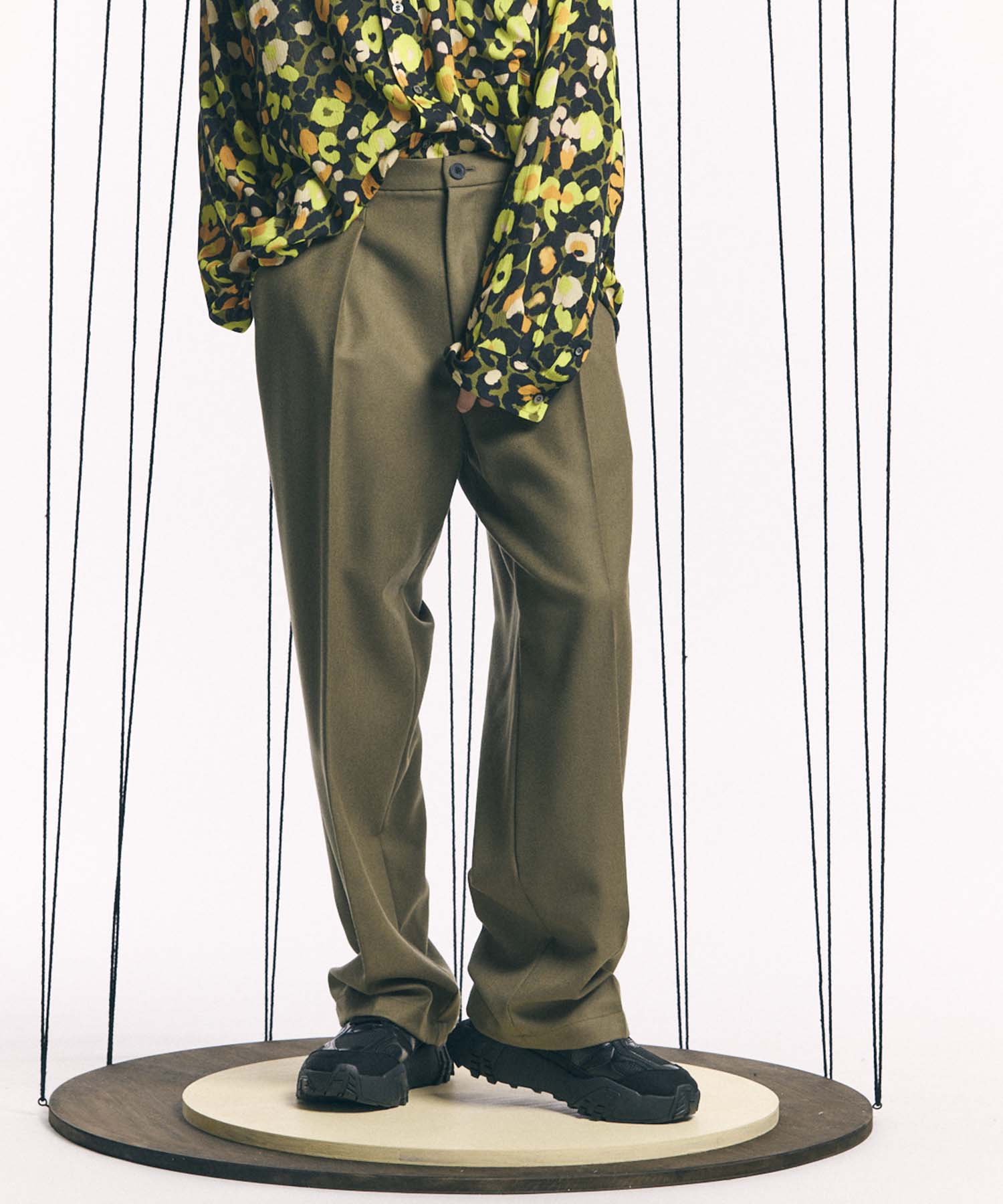 Italian Dead Stock Fabric】One-Tuck Wide Pants