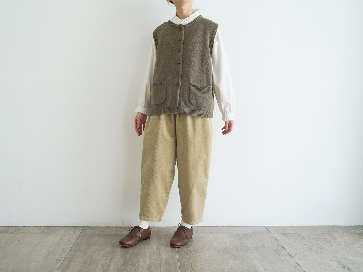 2_000000001726.jpg?1759657361