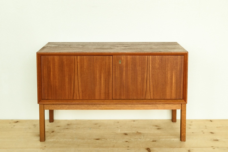 北欧家具 通販 デンマーク製 ビンテージ キャビネット