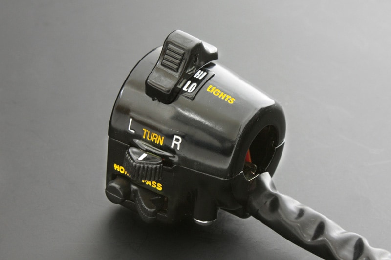 Z1000MK-2 ハンドルディマースイッチ 左側(ウインカー) | 車種から