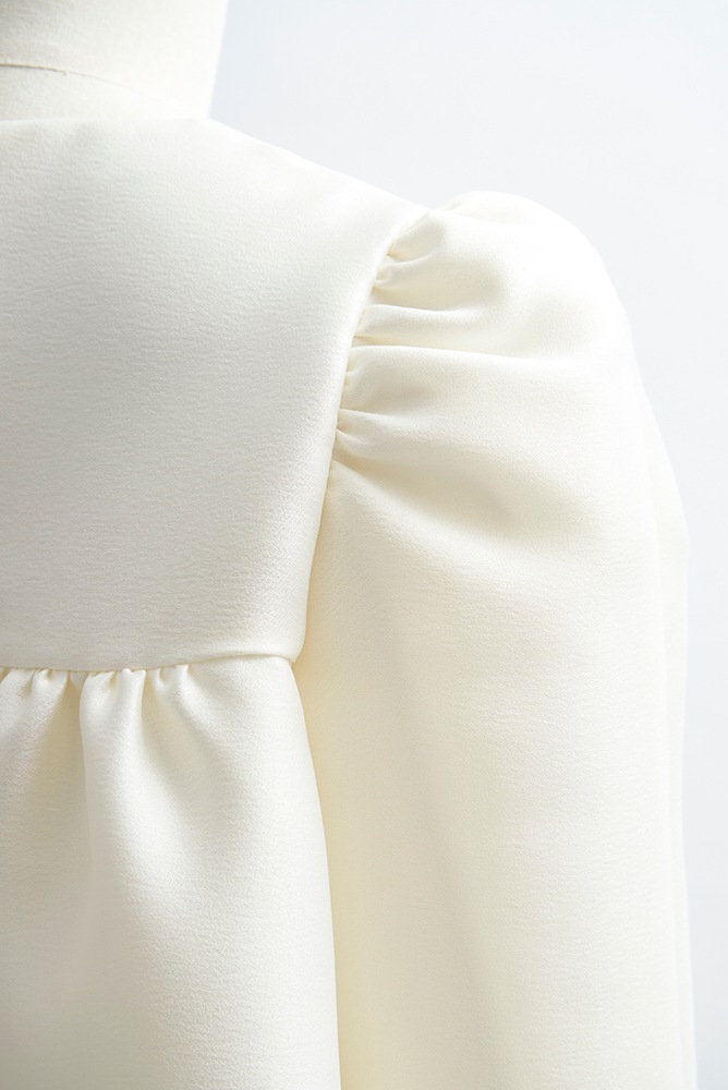 yori shirocon SAKURAビジューブラウス shirocon SAKURAビジュー