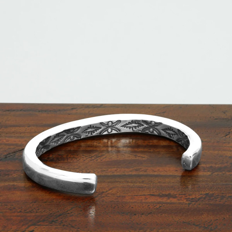 モト MOTO コンテンポラリーネイティブ スタンプバングル COMTEMPORARY