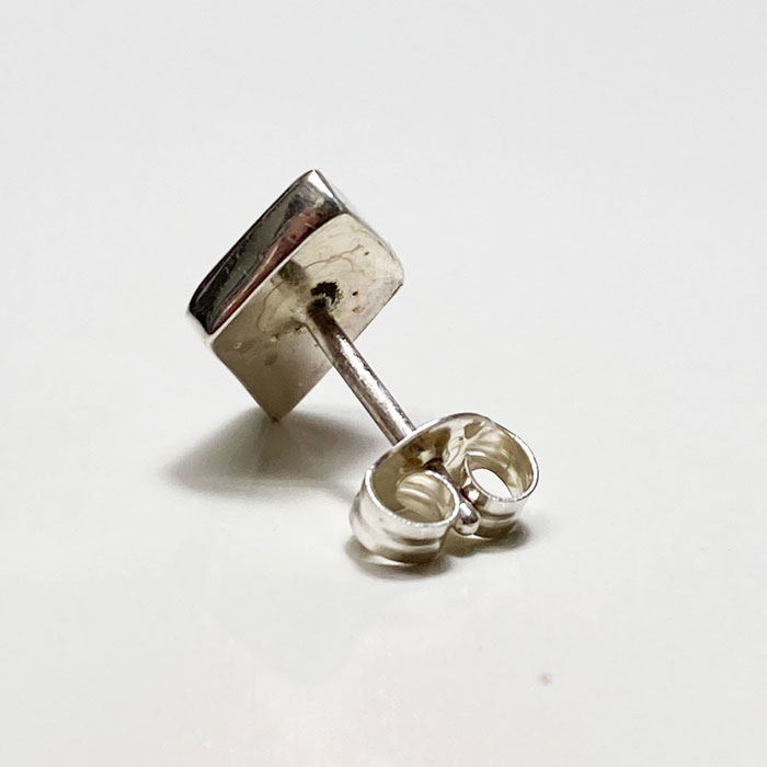 インディアンジュエリー ズニ族 ターコイズ オニキス ひし形