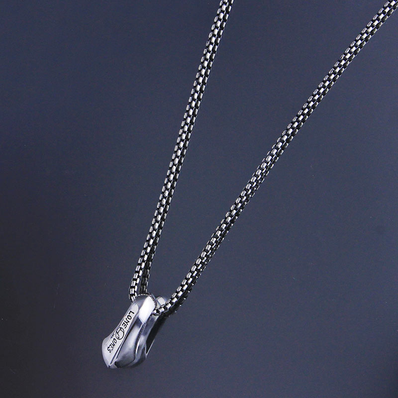 シルク ペンダント | メイティングフライト コレクション,ペンダント