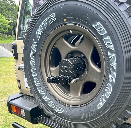 ランドクルーザー70系スペアタイヤ土台マウント ランクル　TOYOTAトヨタ ランドクルーザー70系スペアタイヤ土台マウント ランクル TOYOTAトヨタ