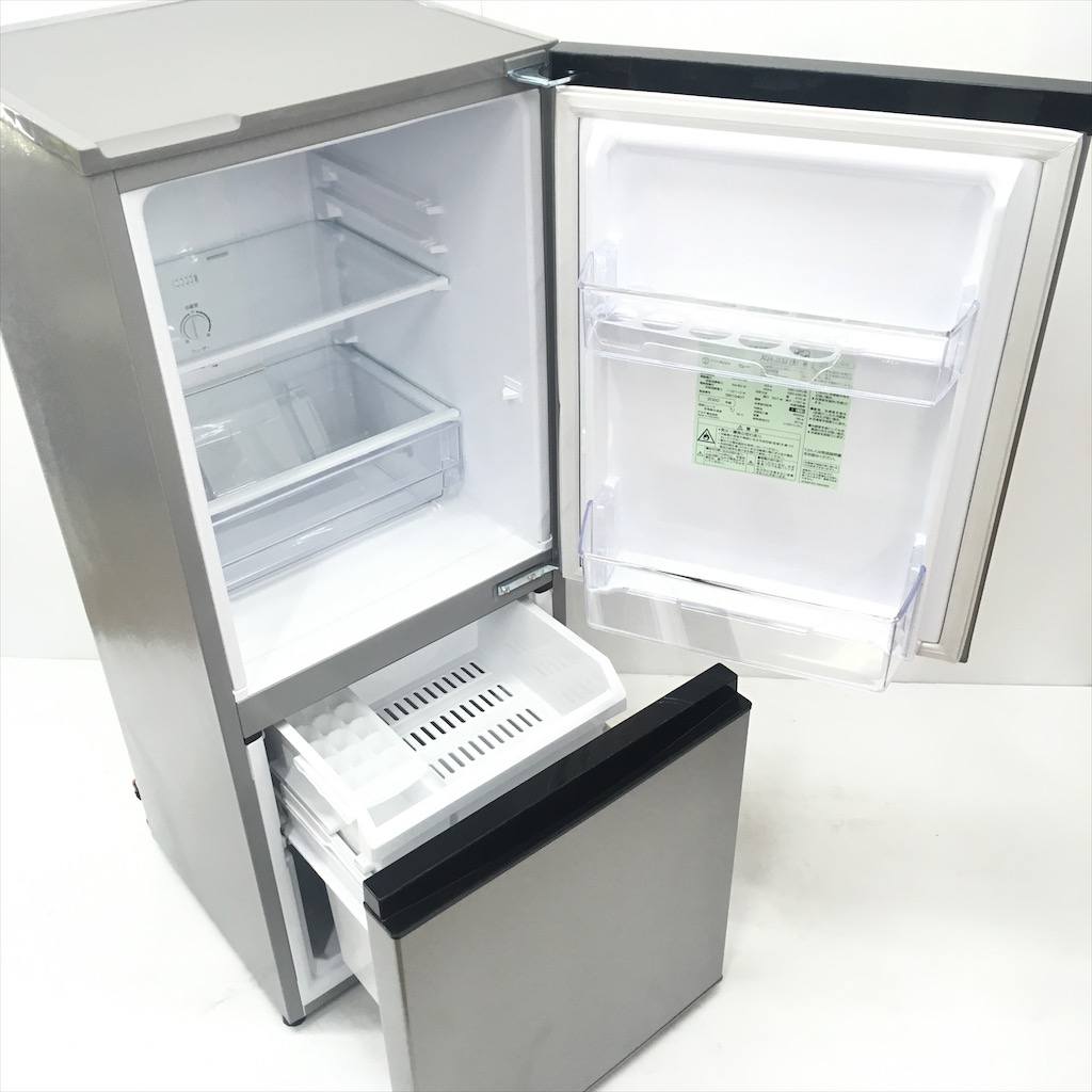 中古 高年式 126L スタイリッシュ 2ドア冷蔵庫 アクア AQR-J13J-S 2020