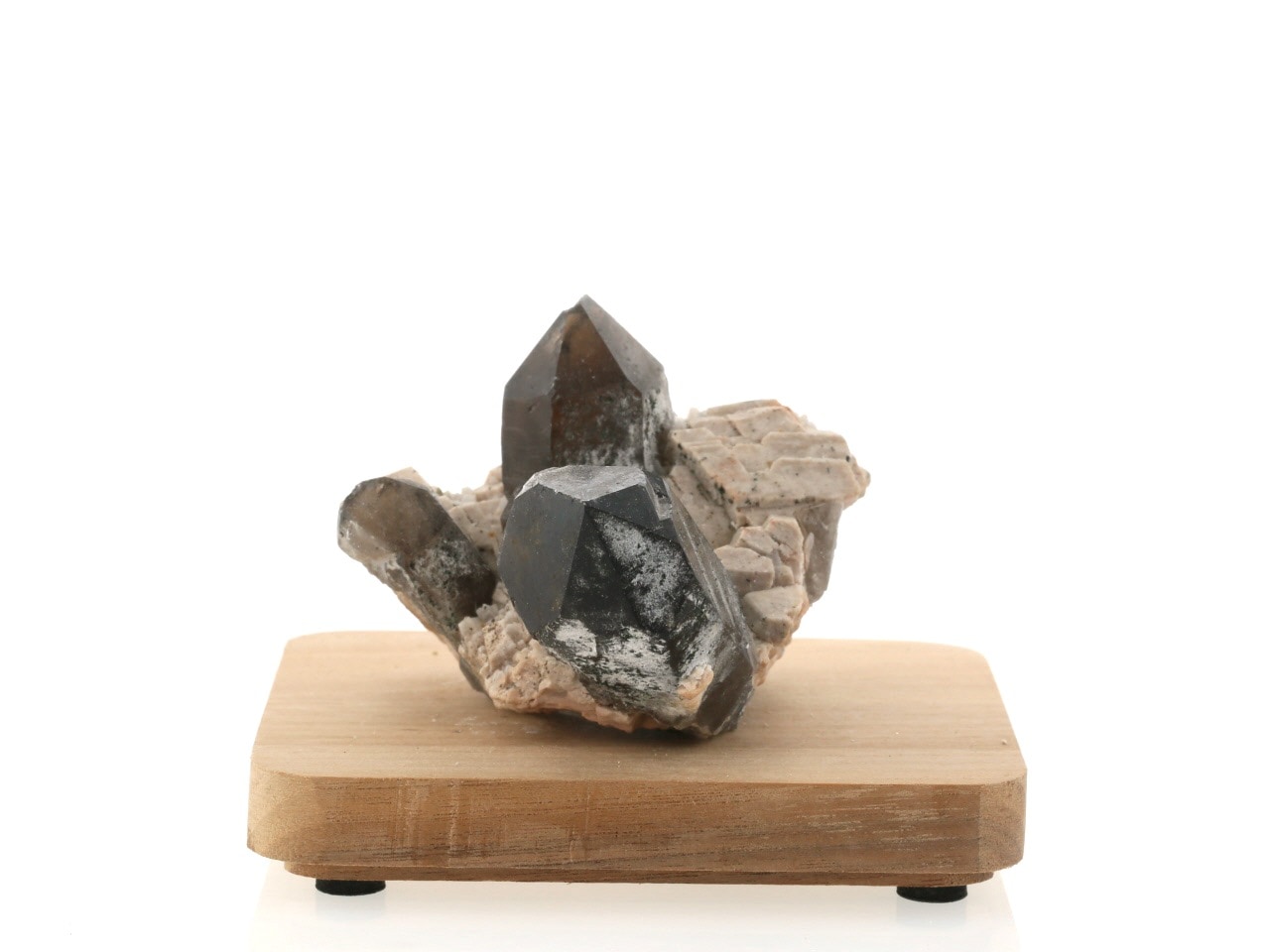 黒水晶 （モリオン） 原石（木製台座付き） 魔除け・浄化用 No.3｜最