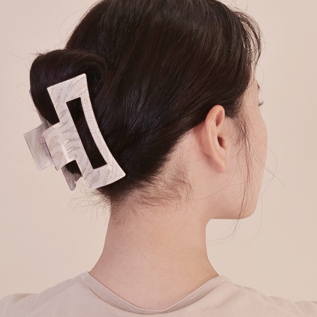 ラージ カットアウト レクタングル ジョー （メタリックゼブラ