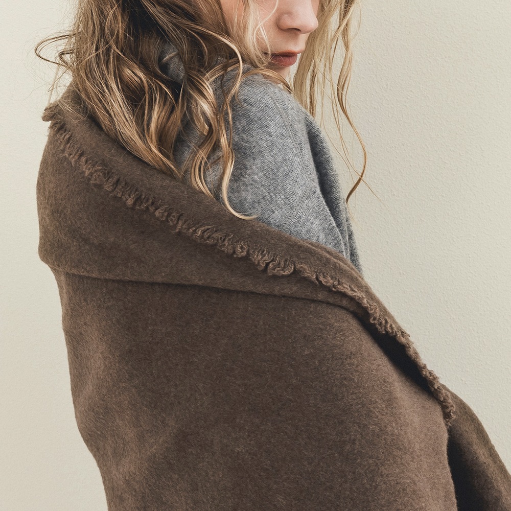 カシミヤ100％ 手仕上げハーフブランケット | Item,Blanket | FUKAKINET