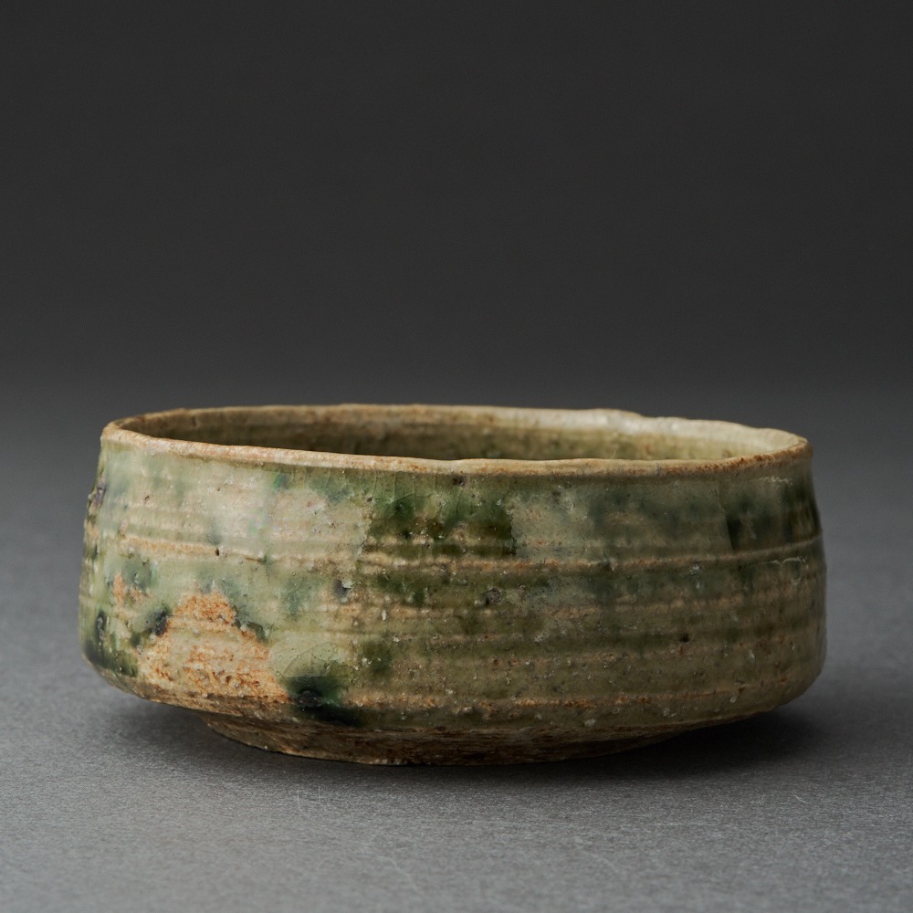 織部ぐい呑（岡部嶺男）Oribe Sake Cup（Mineo Okabe） | すべての商品