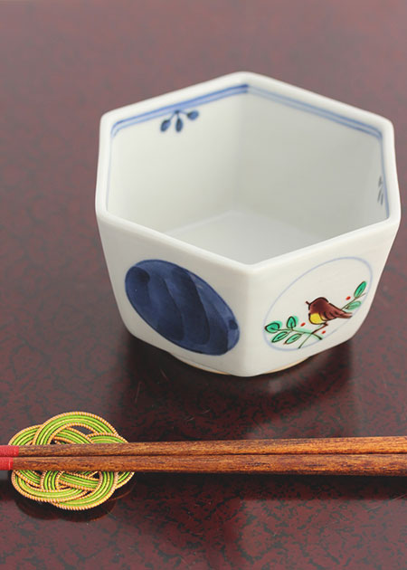 樋山真弓 六角小鉢（色絵丸文）｜九谷焼のうつわ｜和食器通販 じろや