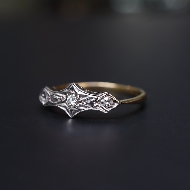 アールデコ プラチナ&ダイヤモンド デザイン リング