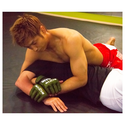 RIZINオープンフィンガーグローブ | 総合格闘技 | ISAMI(イサミ