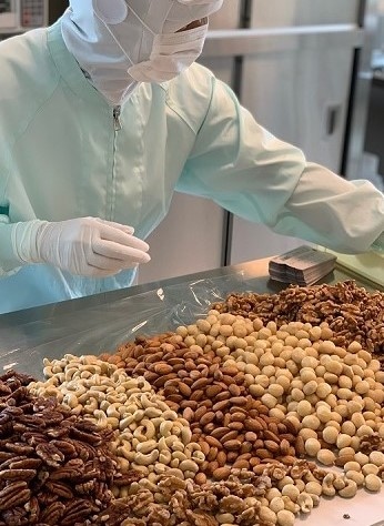 リピート率No.1】 フローラナッツ（旧名：食べきりサイズの発芽ナッツ