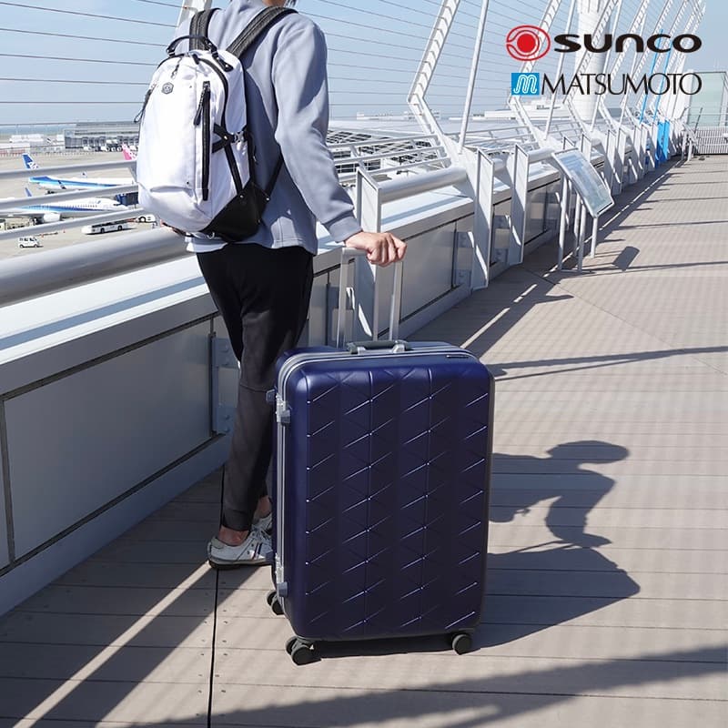 SUNCO 極軽 マグネシウムフレームスーツケース (63cm/73L) 軽量