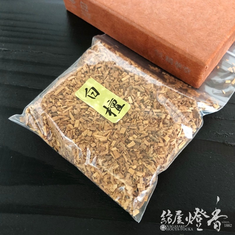 香木/香原料『老山白檀【刻】20g紙箱入』精華堂 | 取扱いメーカー