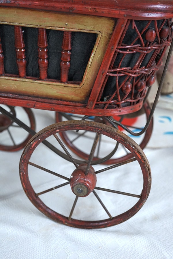 フランスアンティーク1900年代頃のドール用乳母車アイアンと木製 gt