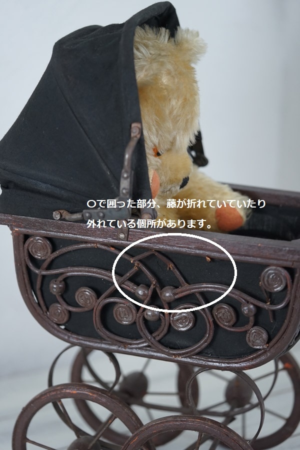 フランスアンティーク1900年代頃のドール用乳母車アイアンと木製 gt