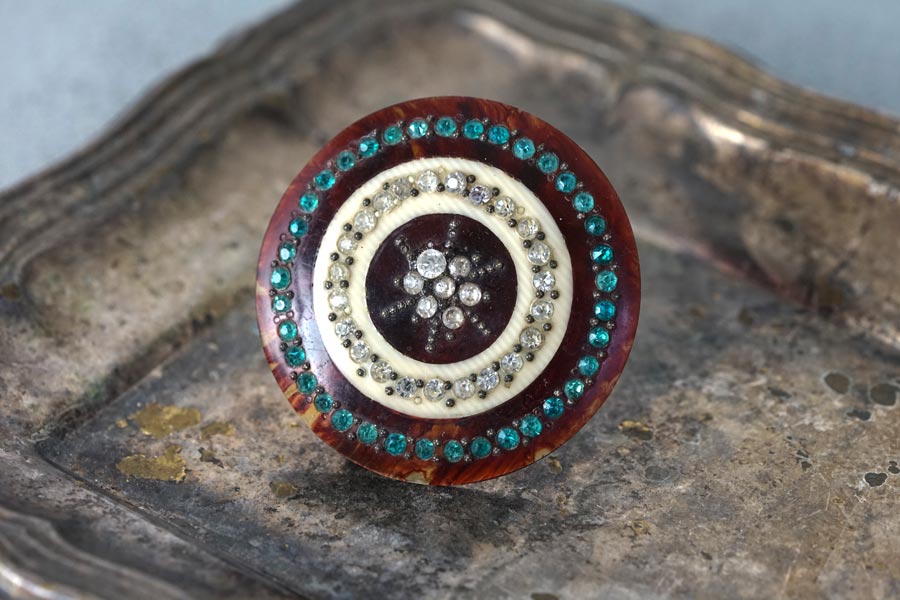 フランス ヴィンテージ 銀張りのライトストーンと黒色石のブローチ