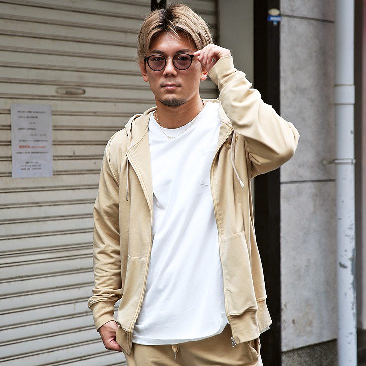 残3時間！美品 上下セット mahf XXL ベージュ 美品 上下セット mahf