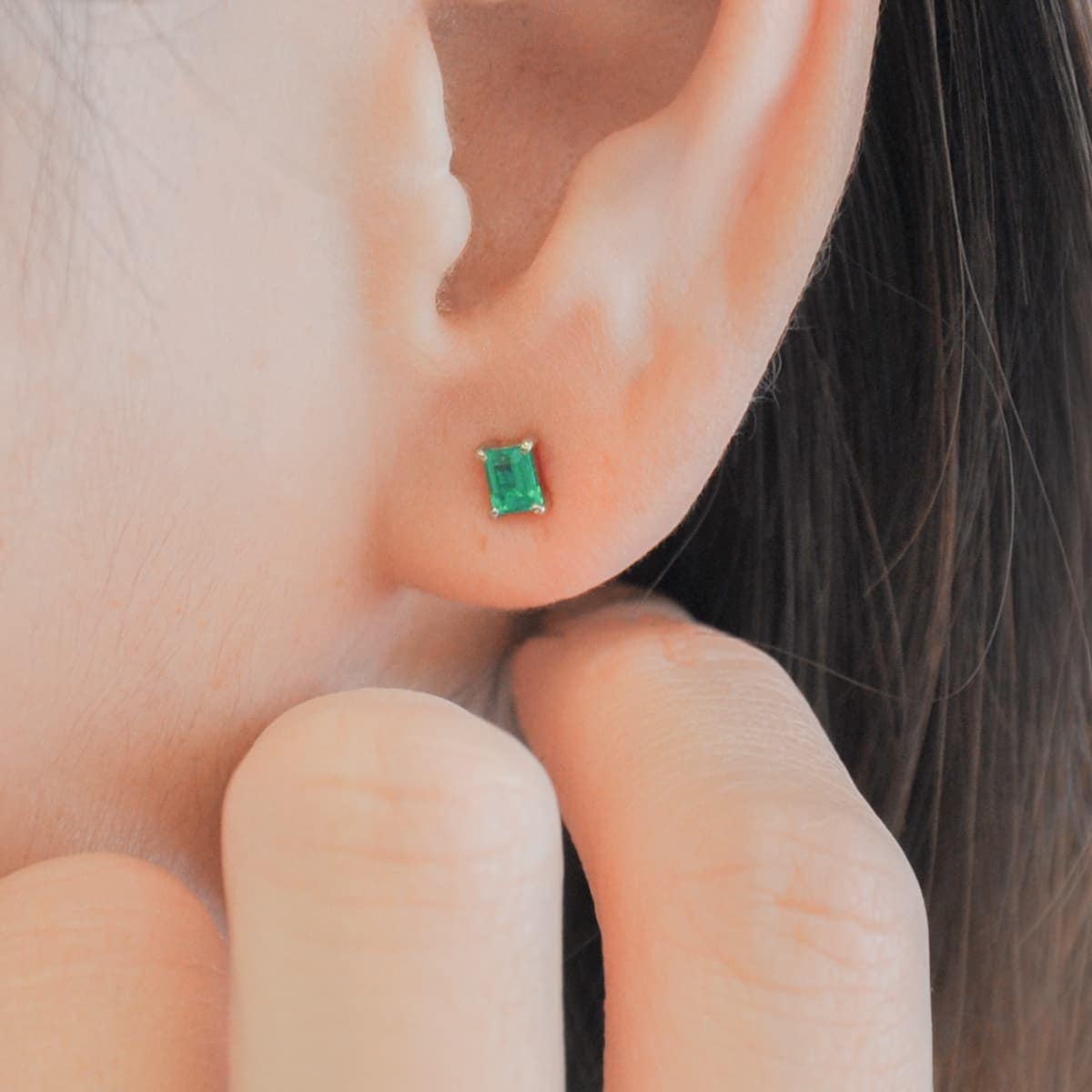 入荷待ち】1個石 エメラルド ピアス /c0282em ジュエリー専門店