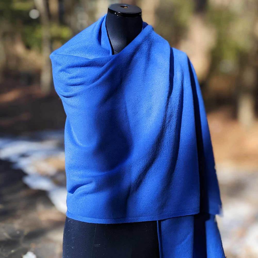 贅沢なカシミヤ100％の大判ニットストール ロイヤルブルー色【約