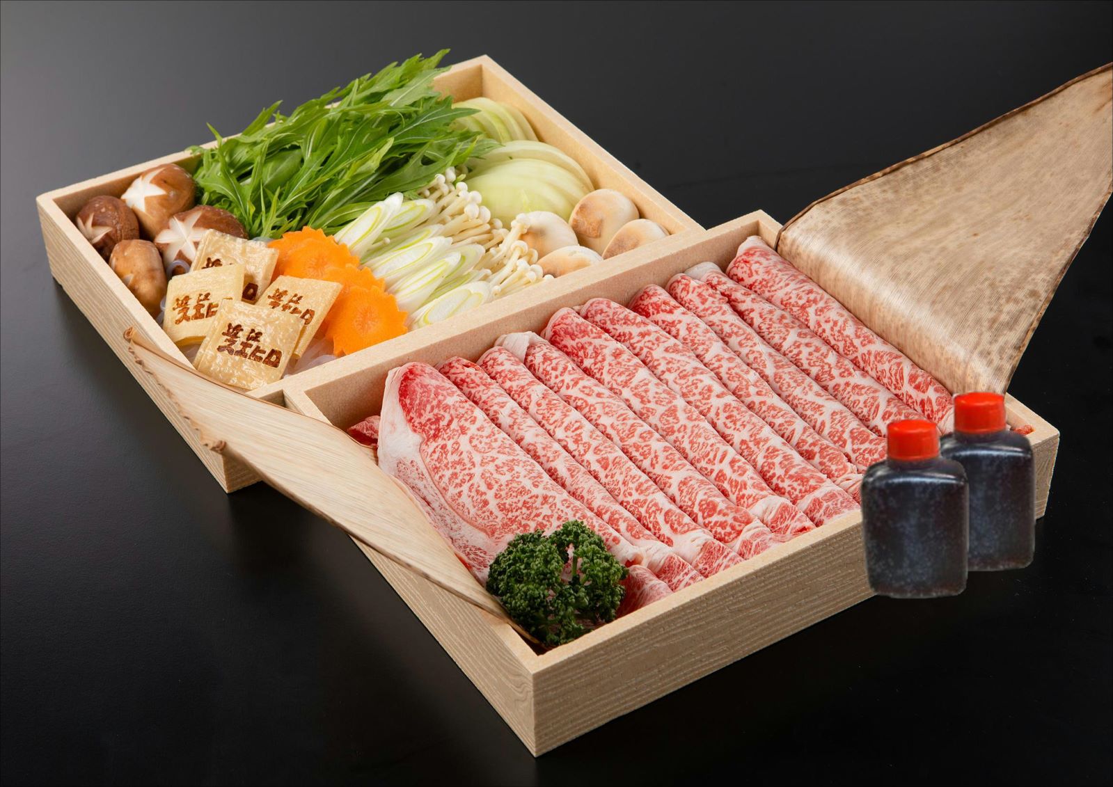 極上近江牛すき焼きセット（ロース肉・野菜・割り下）［4人前